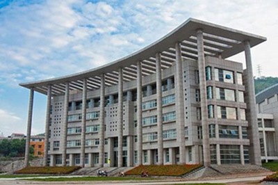 重庆市工贸高级技工学校的校园环境与工贸特色解析